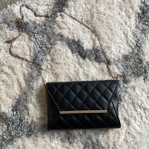 Kelly & Katie crossbody chain purse